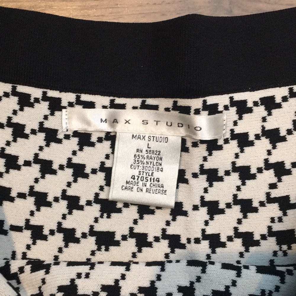 Max Studio Skirt - Picture 3 of 5